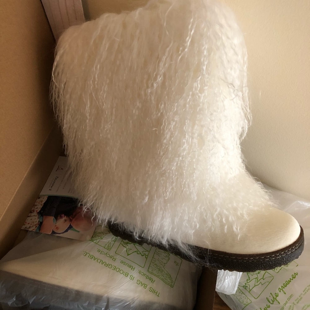 Bear paw boots